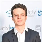 Professeur de droit à Lyon - A distance ou domicile